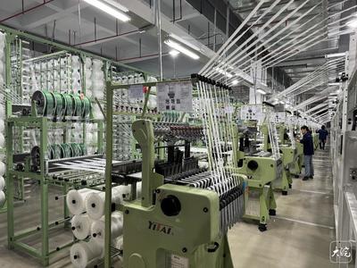 正將"小拉鏈"做成"大產(chǎn)業(yè)"!池州迎中國(guó)拉鏈行業(yè)盛會(huì)